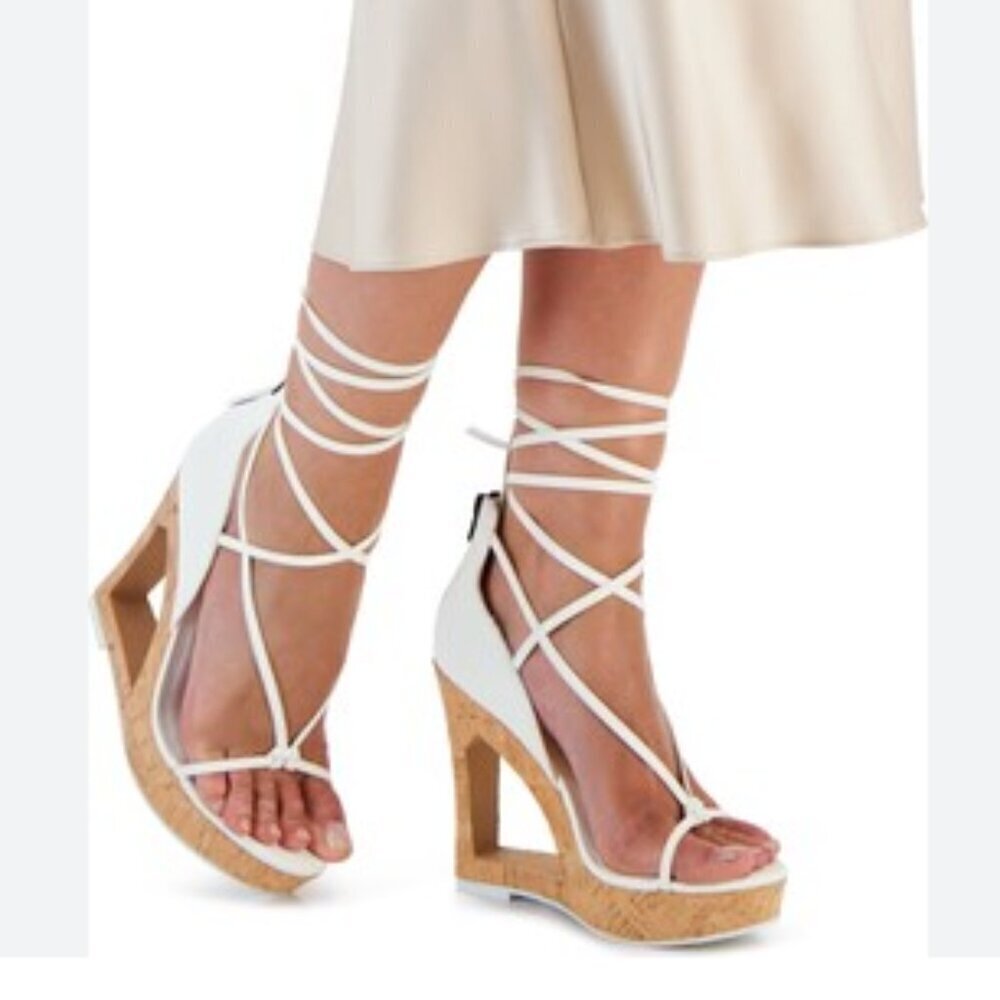 NEW AAJ By Aminah Nina Size 9 Lace-Up Architectural Wedge White Sandals